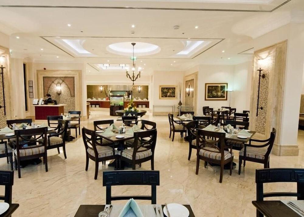 Ayla Hotel Al Ain Eksteriør bilde